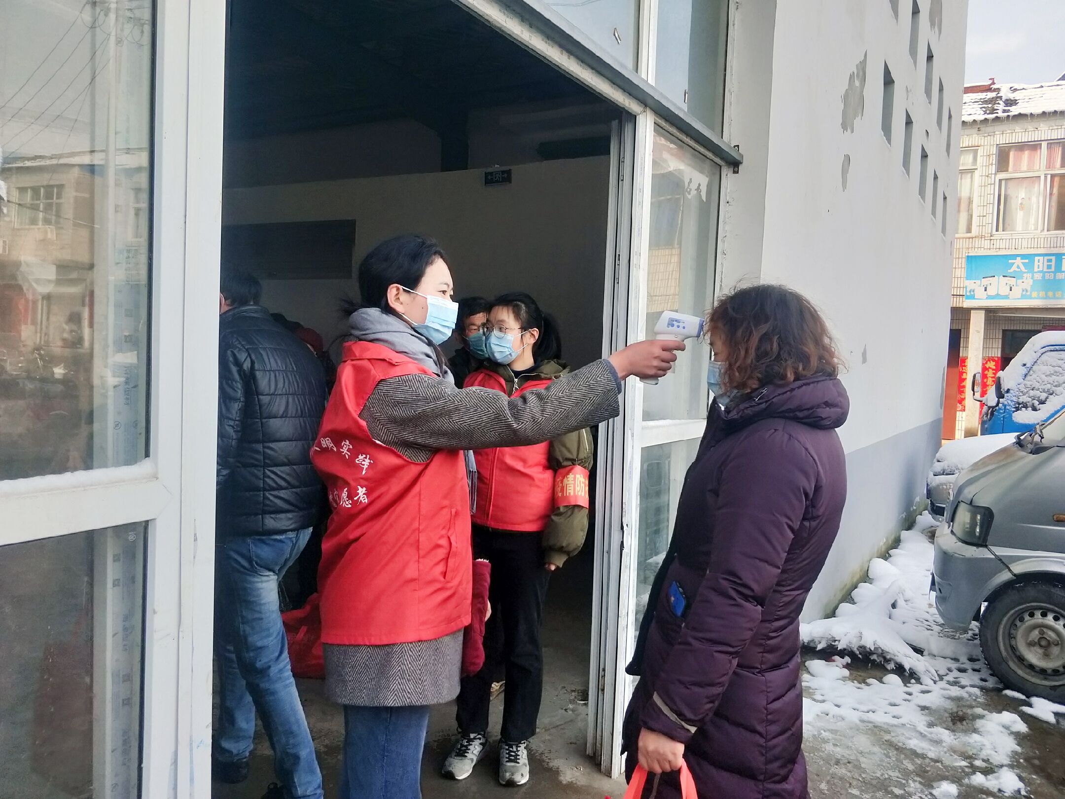 经管学院志愿者闪耀疫情一线